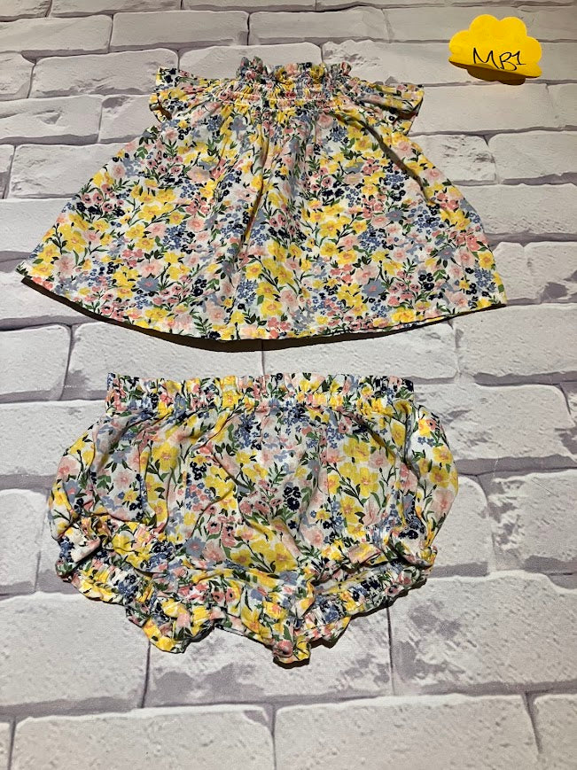 Girls Outfit Size 3-6m