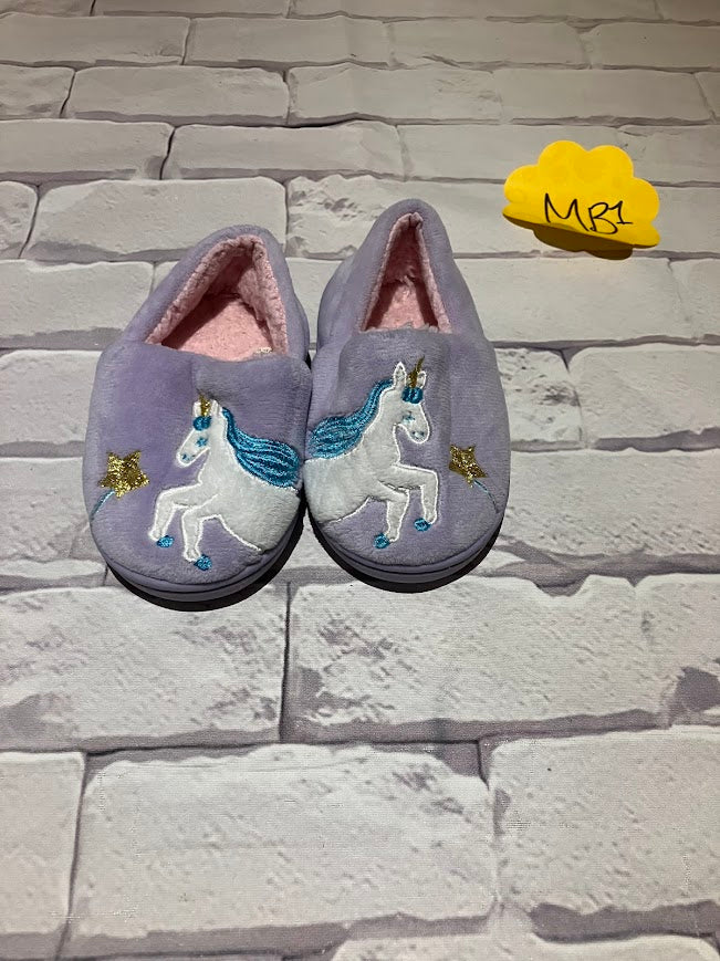 Girls Shoes Size 5-6