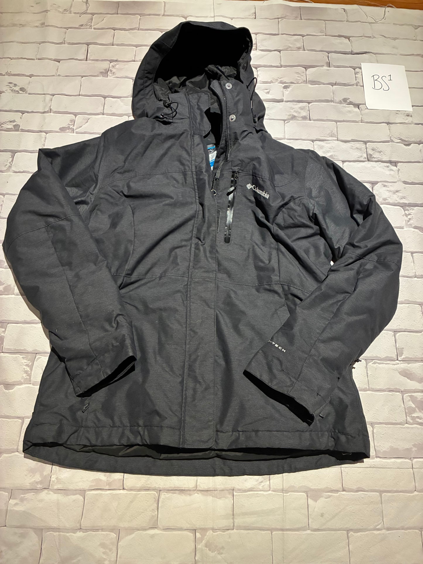 Ladies Outerwear Size L