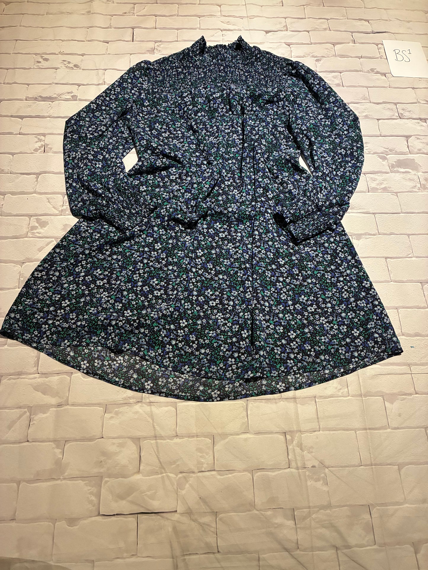Ladies Dress Size M