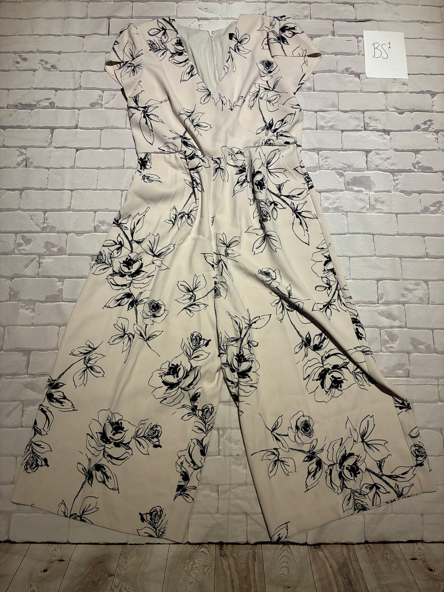 Ladies Romper Size L
