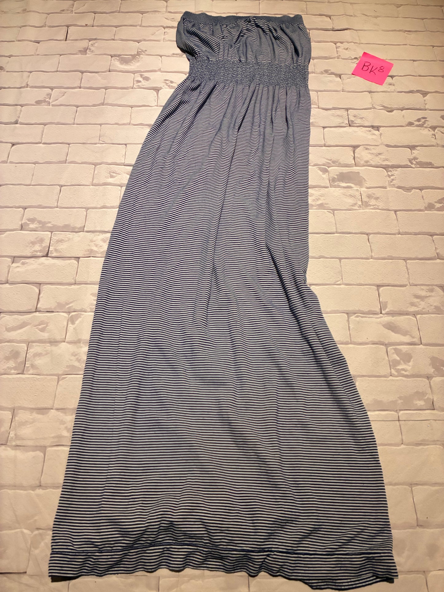 Ladies Dress Size M/L