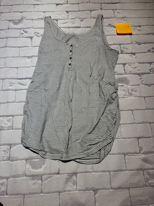 Ladies Top Size L Maternity
