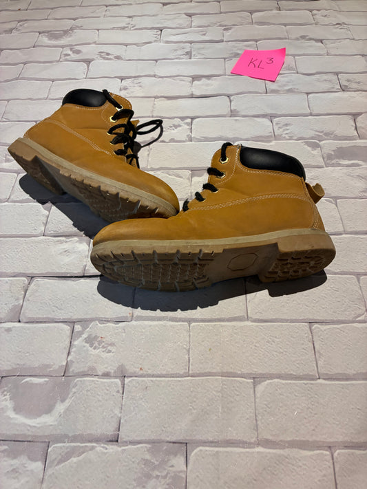 Shoes Size 3 Play Condition