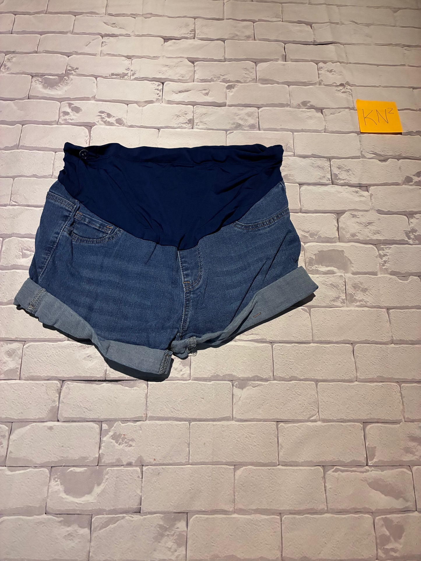 Ladies Bottoms Size 6 Maternity