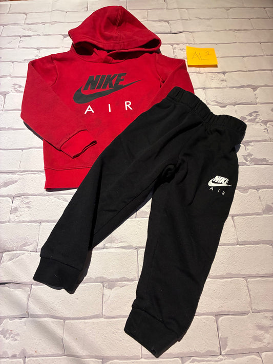 Outfit Size 2-3