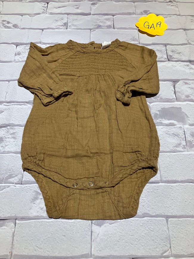 Girls Top Size 12-18m