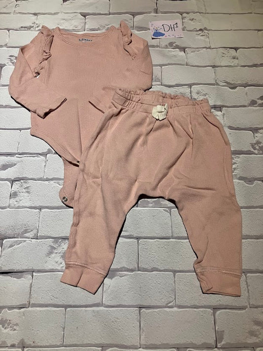 Outfit Size 12-18m