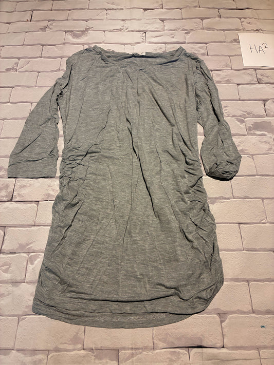 Ladies Top Size L Maternity