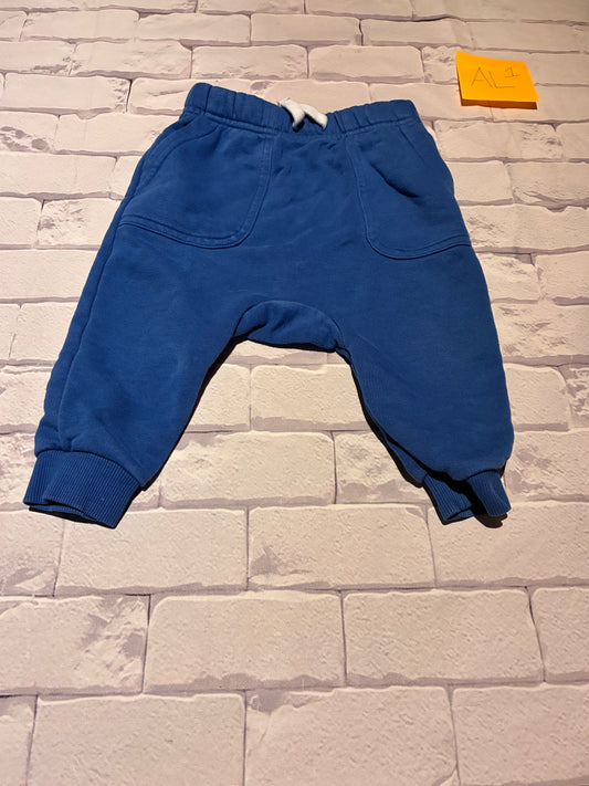 Bottoms Size 12-18m