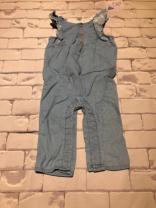 Outfit Size 18m