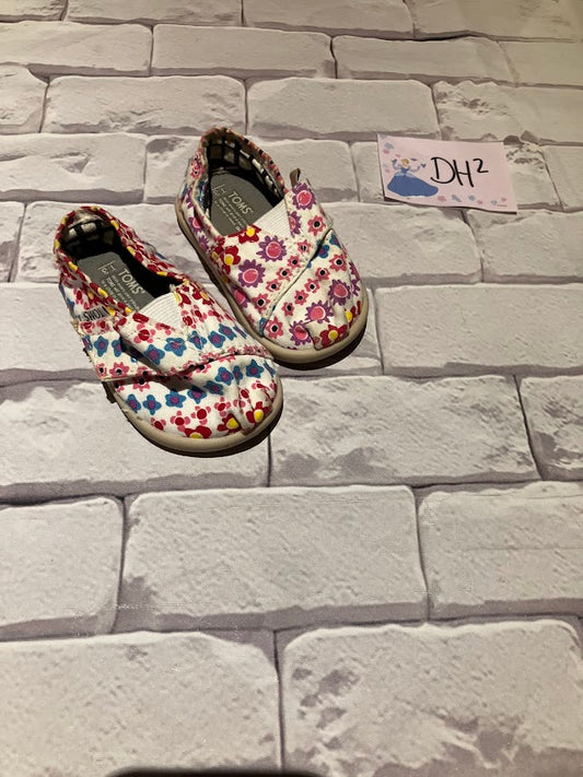 Shoes Size 3