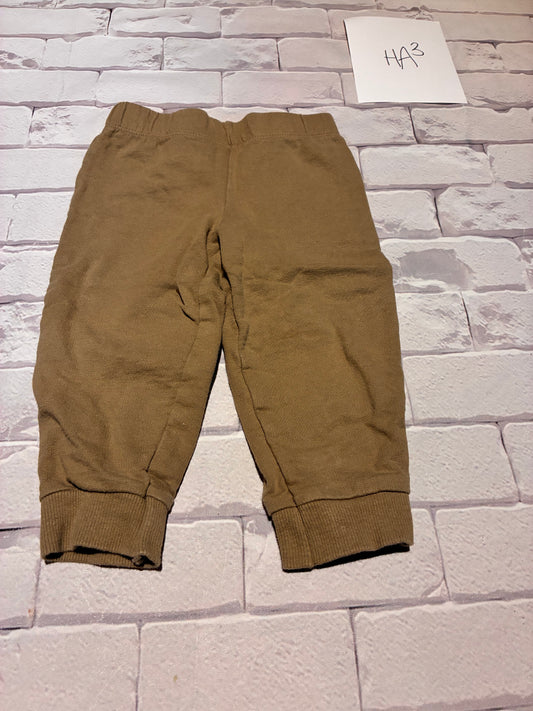 Bottoms Size 18m