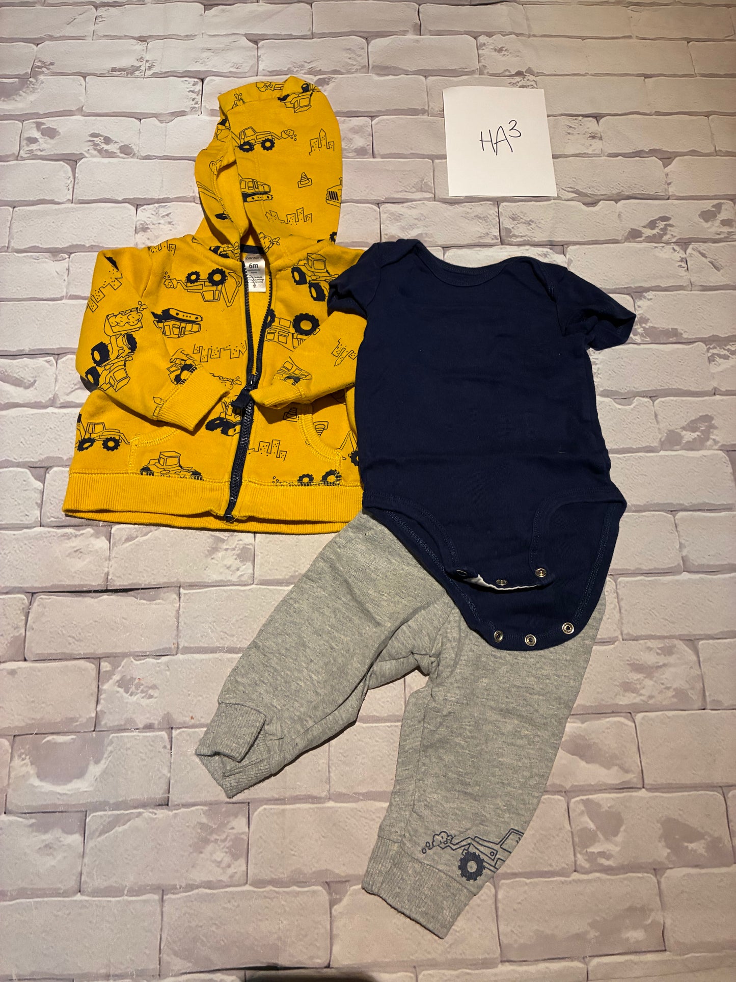 Outfit Size 6m