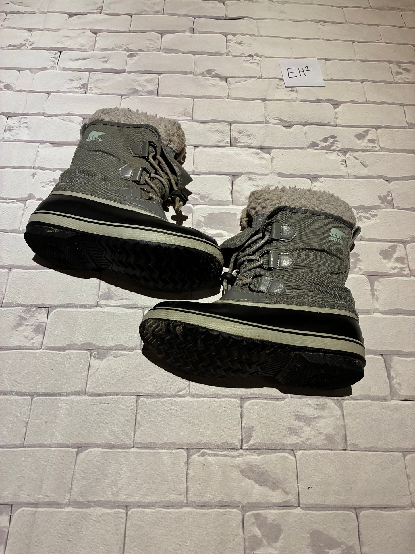 Shoes Size 4