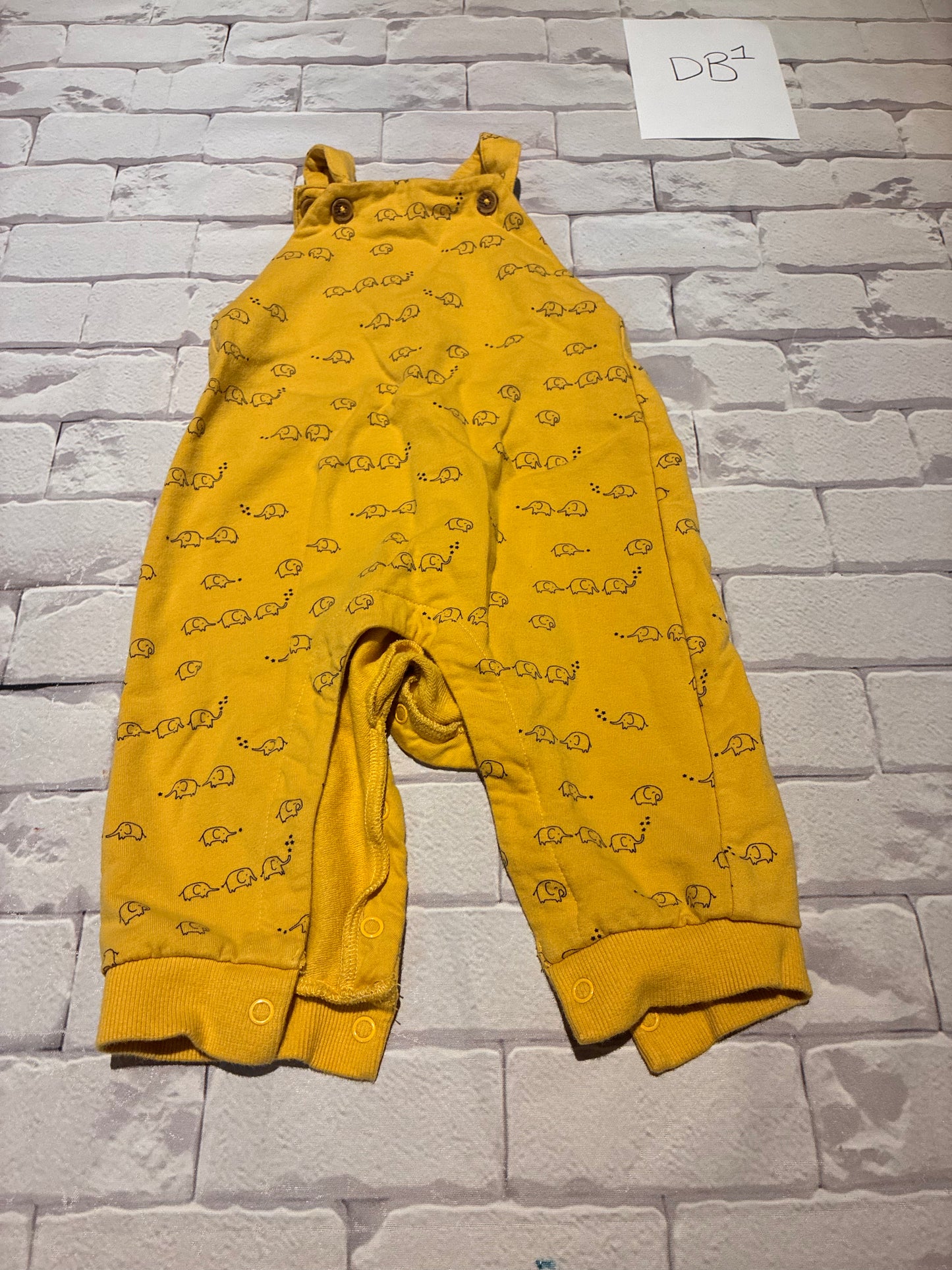 Outfit Size 6-9m