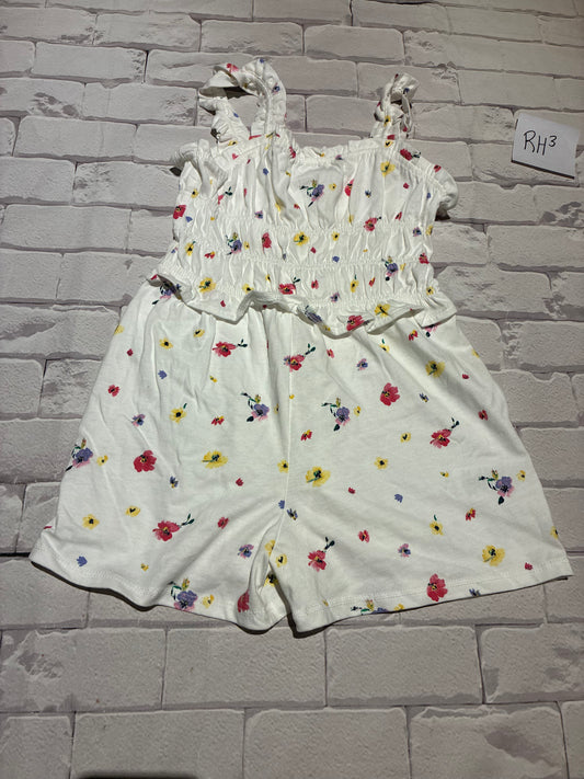 Outfit Size 6