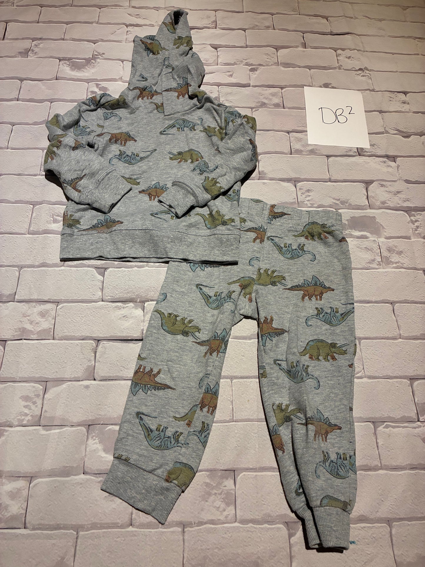 Outfit Size 2T