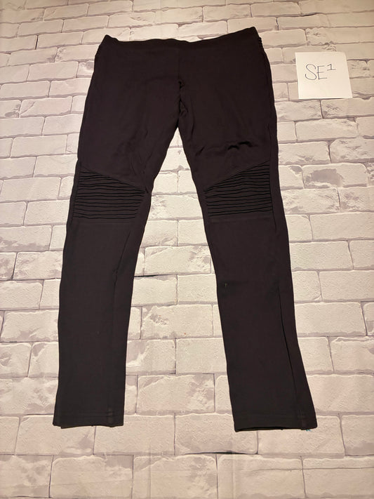Ladies Bottom Size M