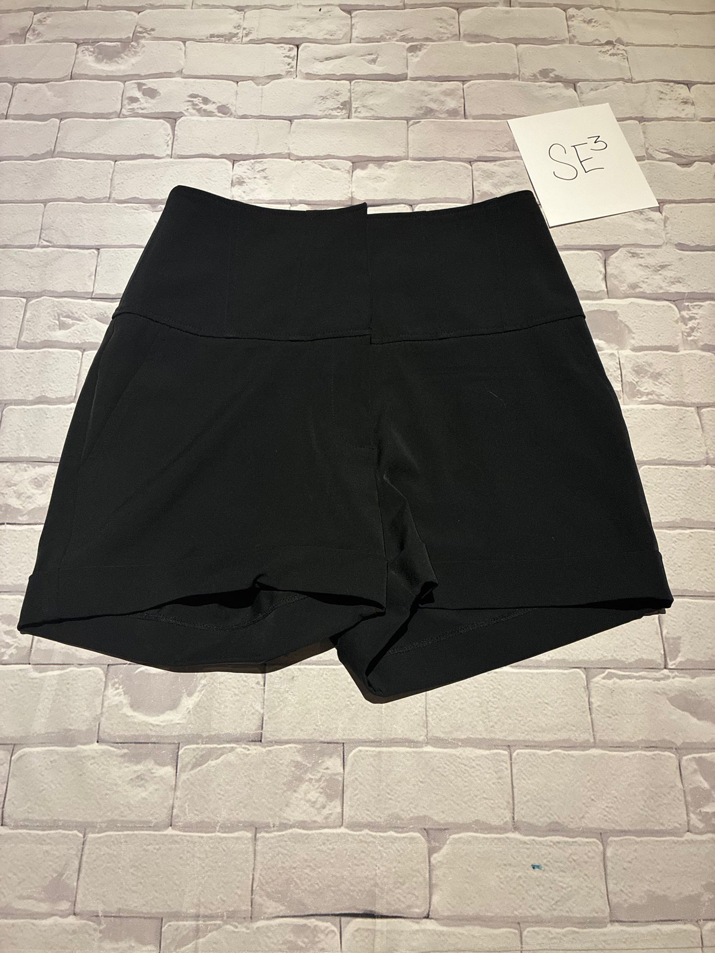 Ladies Bottoms Size 6