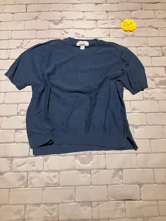 Ladies Top Size M
