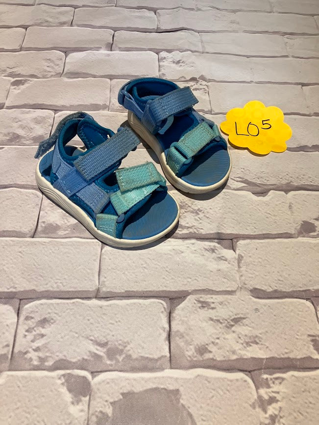 Girls Shoes Size 5