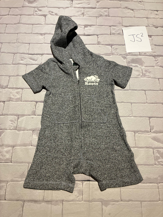 Outfit Size 18-24m