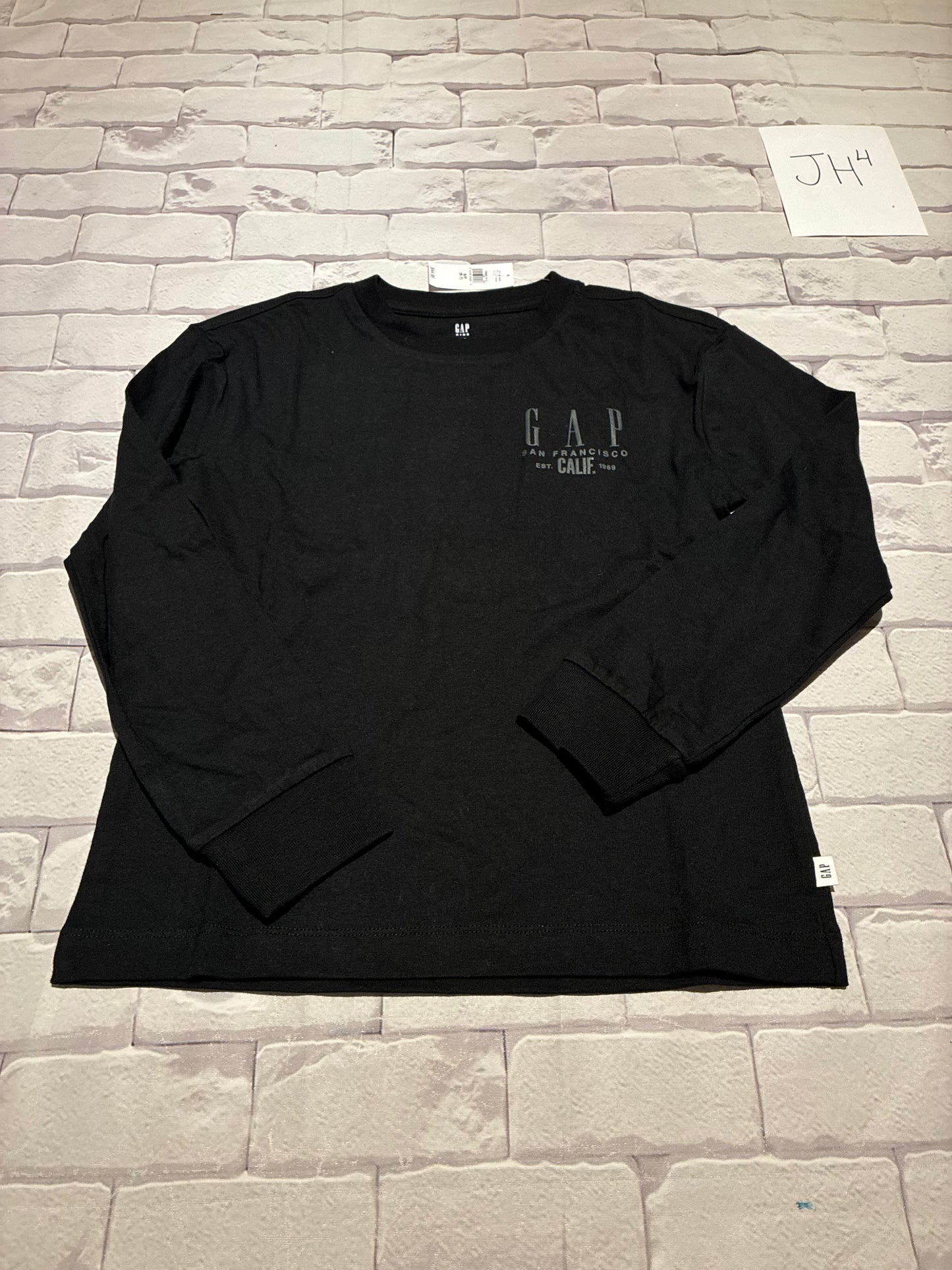 Tops Size 6-7 BNWT