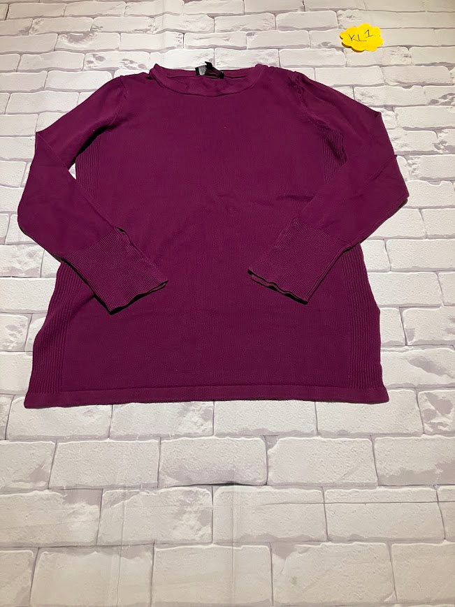 Ladies Top Size S