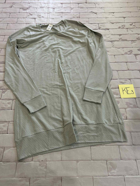 Ladies Tops Size M