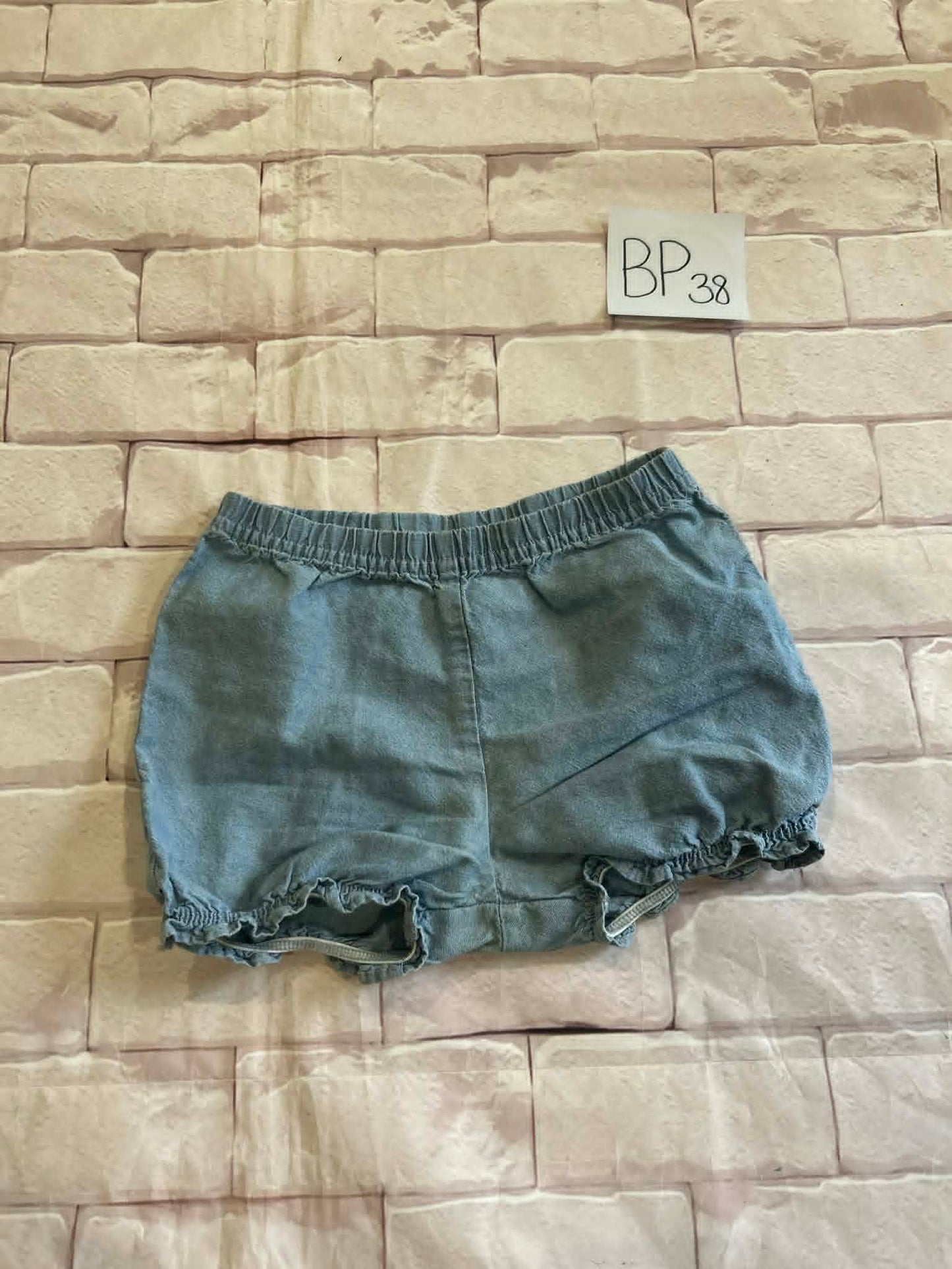 Bottoms Size 18m