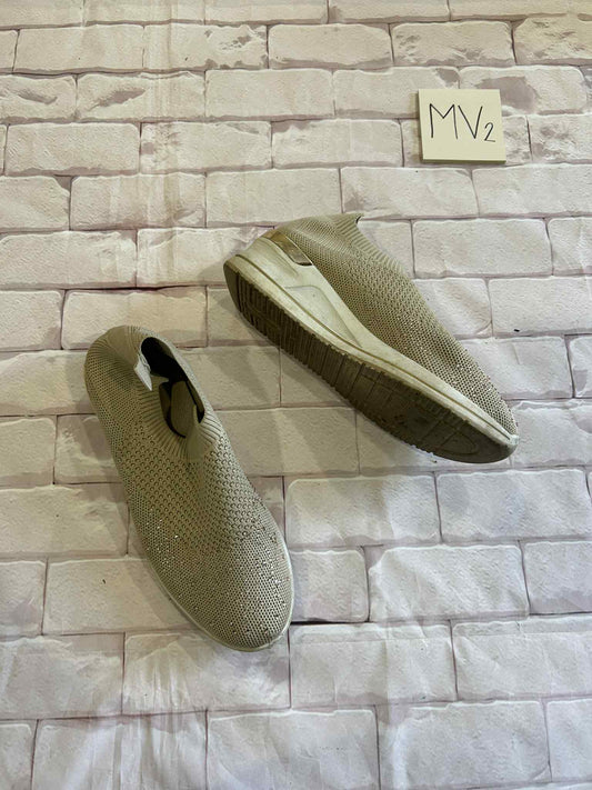 Ladies Shoes Size 38