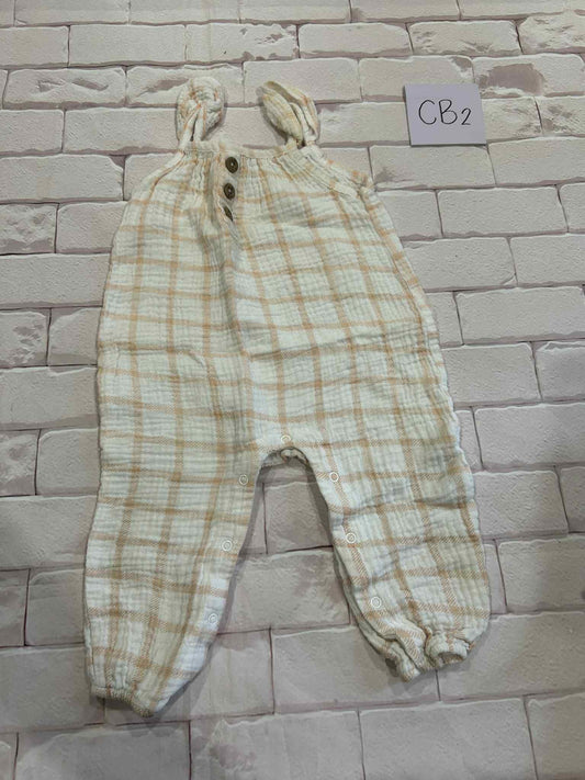 Outfits Size 12m Stains