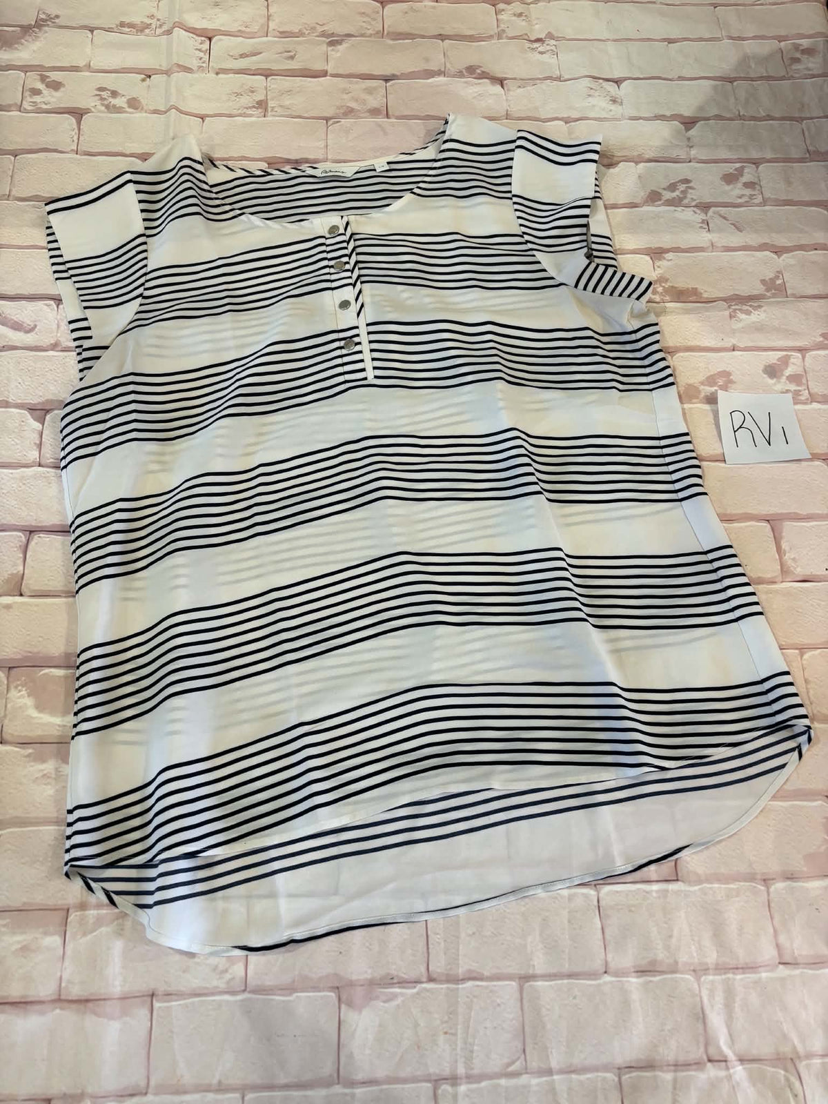 Ladies Top Size L