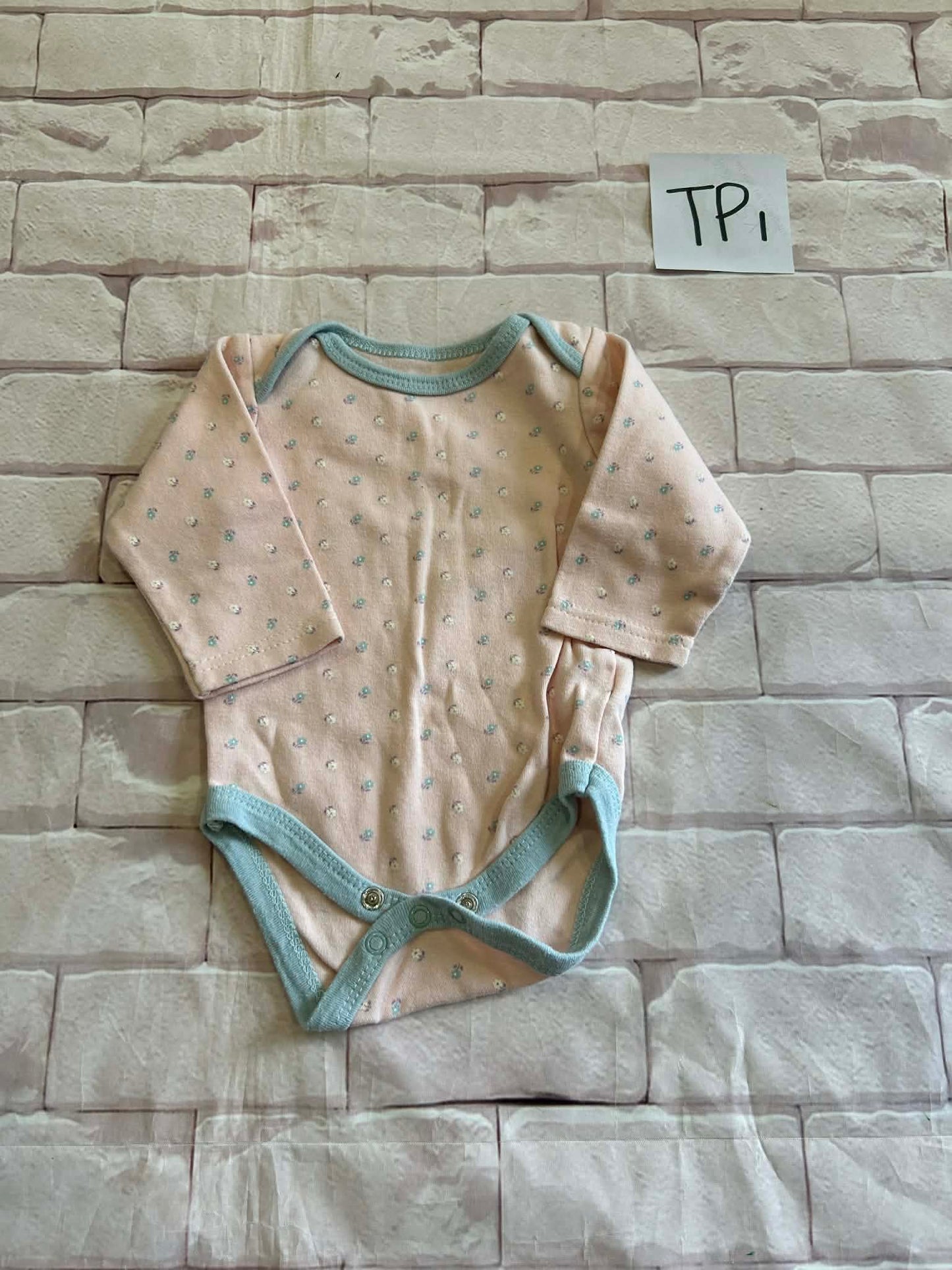 Tops Size 0-3m
