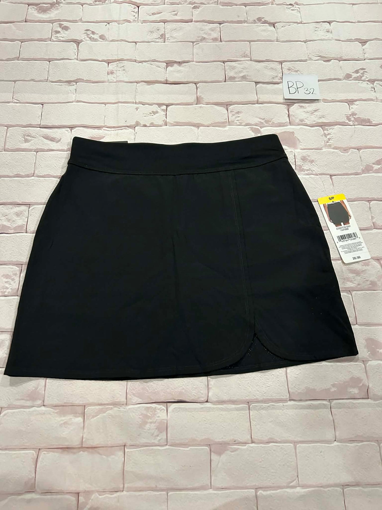 Ladies Bottoms Size S BNWT Skort