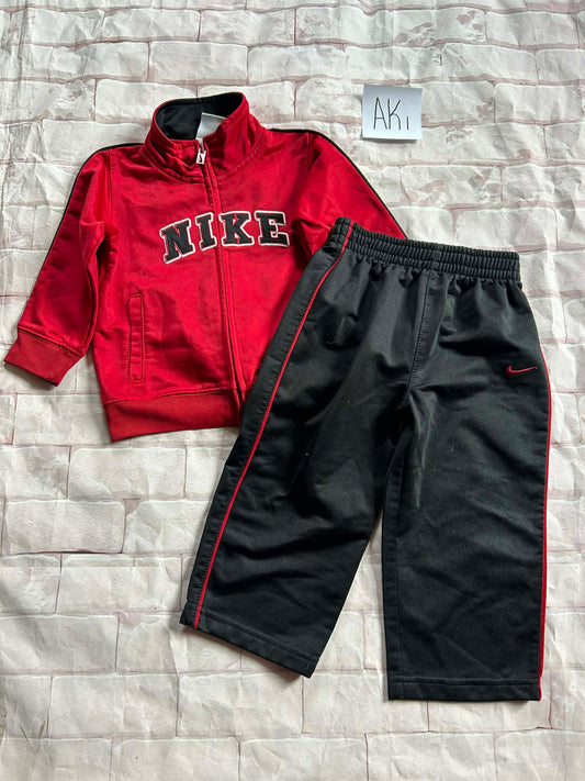 Outfits Size 18m