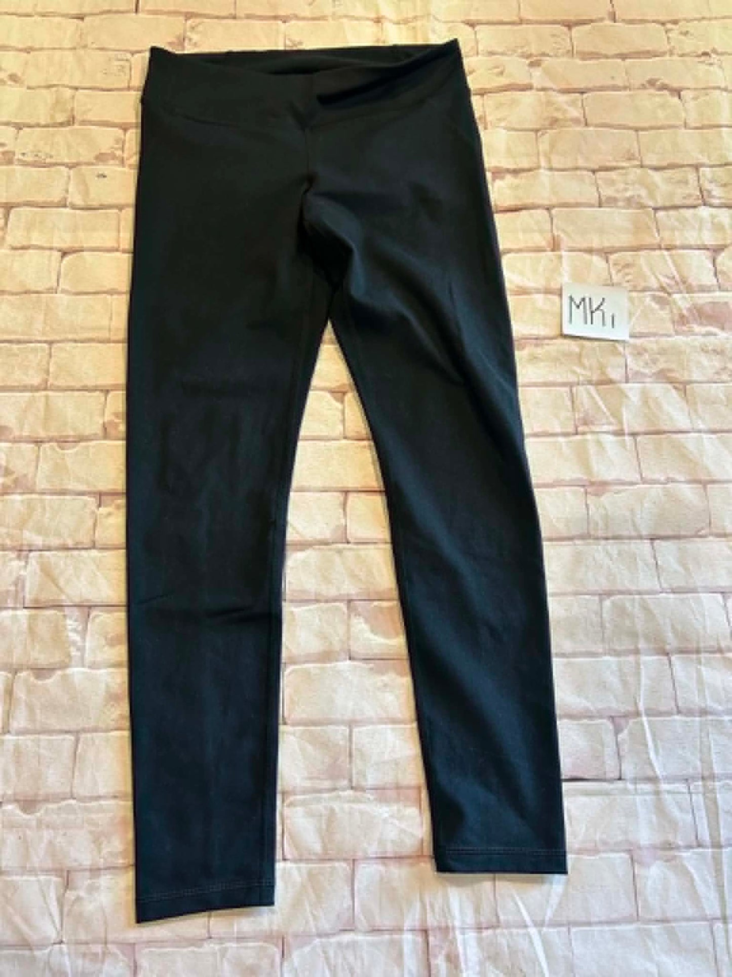 Ladies Bottoms Size M