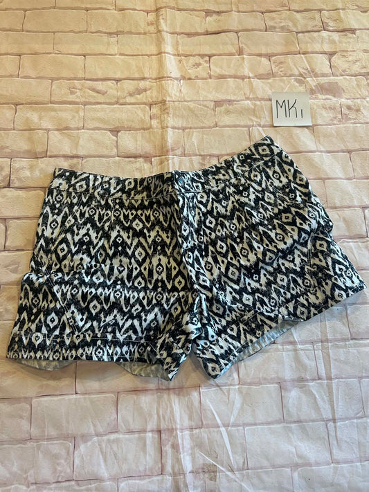Ladies Bottoms Size 8