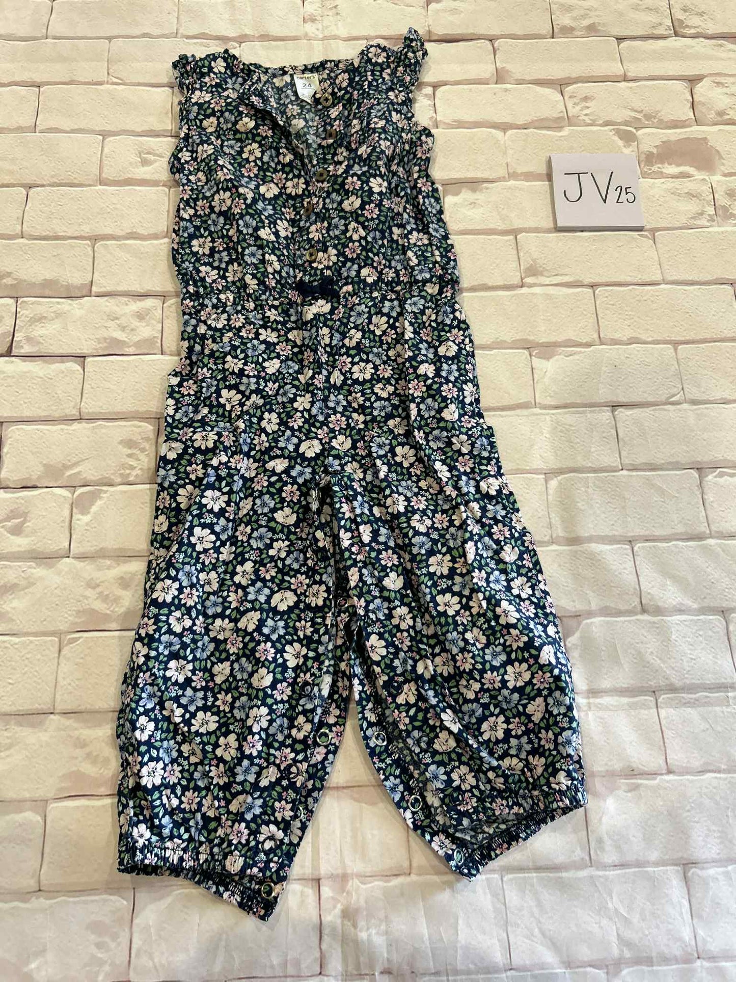 Outfits Size 24m
