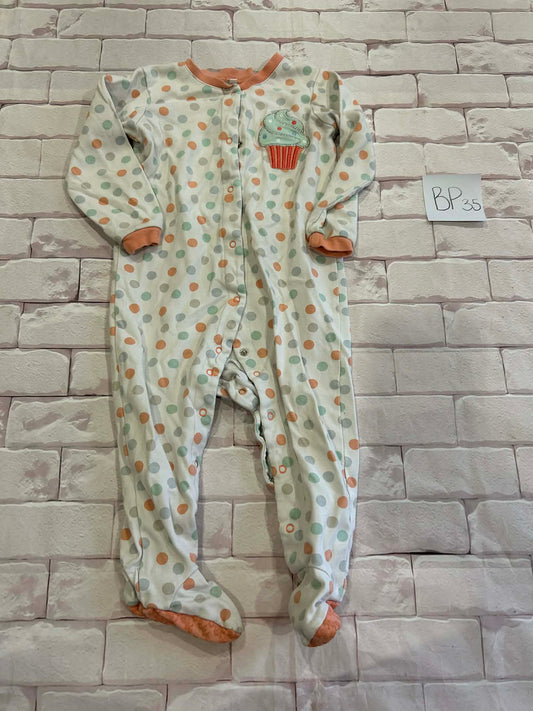 Sleepwear Size 24m