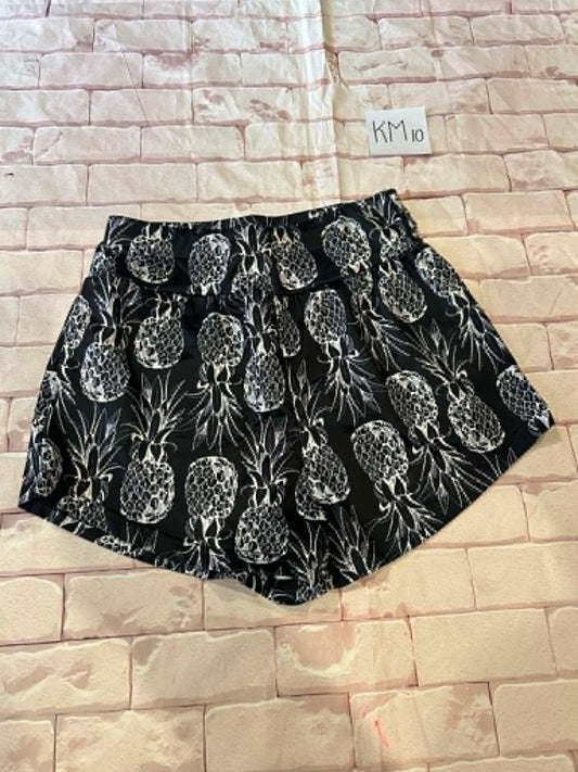 Ladies Bottoms Size M