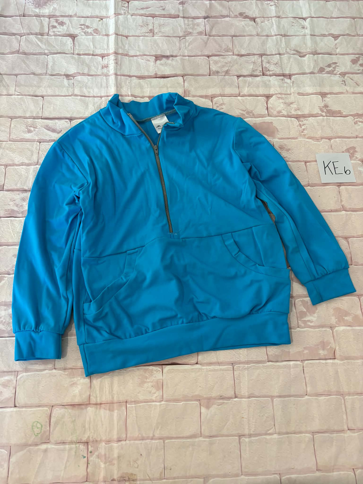 Tops Size 8 Stain