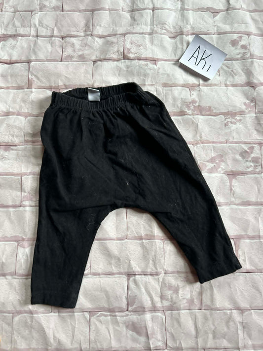 Bottoms Size 6-12m
