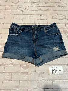 Ladies Bottoms Size 32