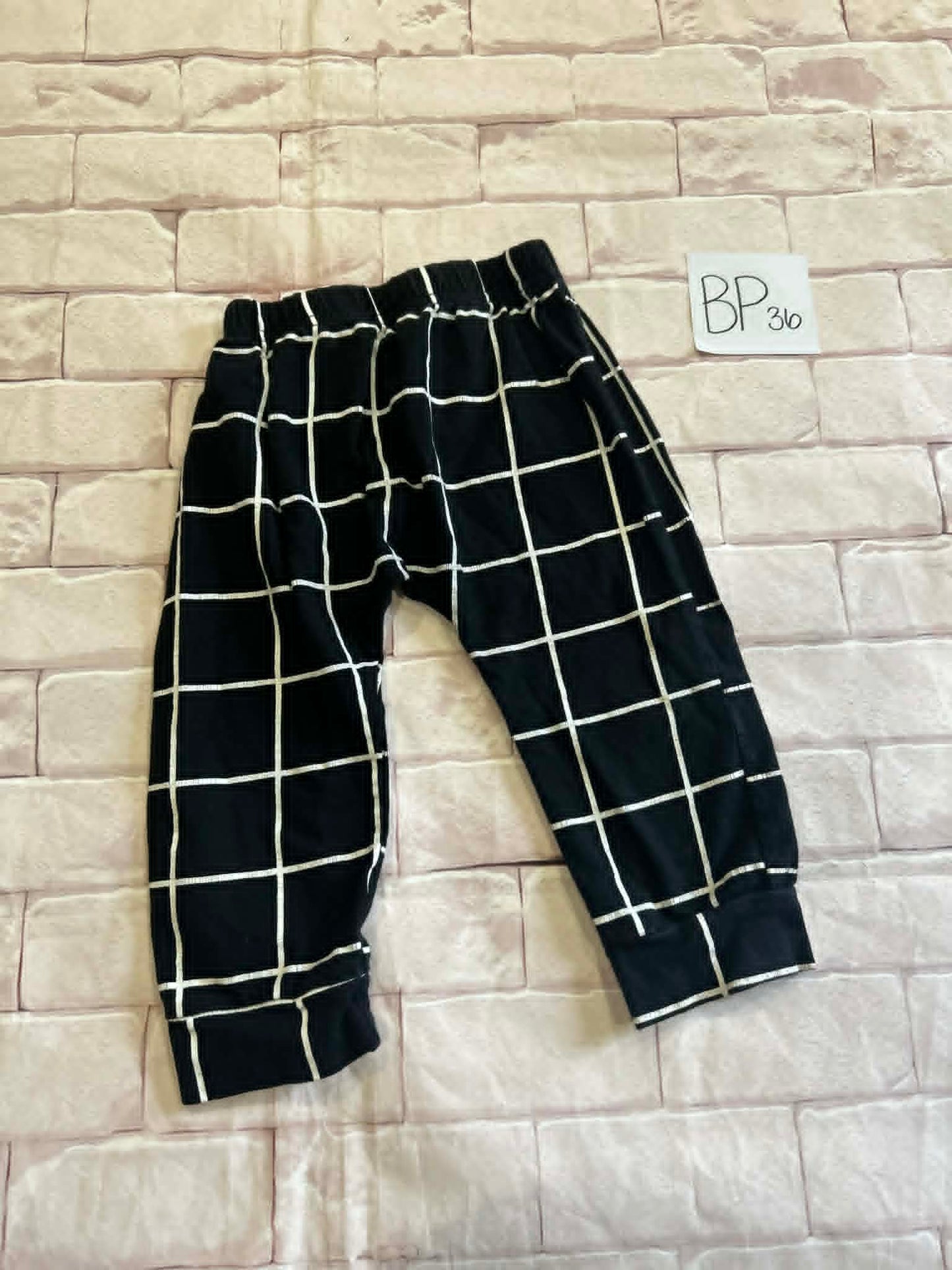 Bottoms Size 18m