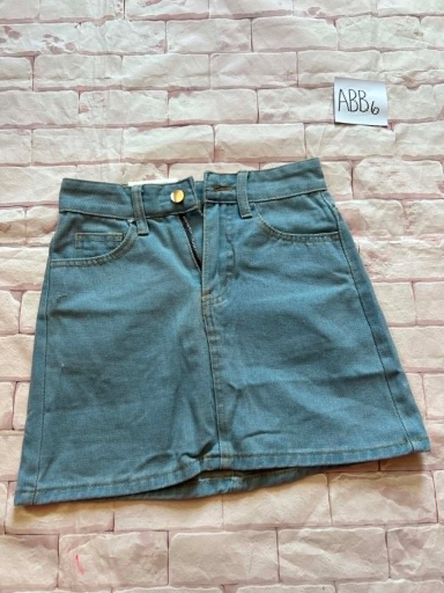 Ladies Bottoms Size S BNWT