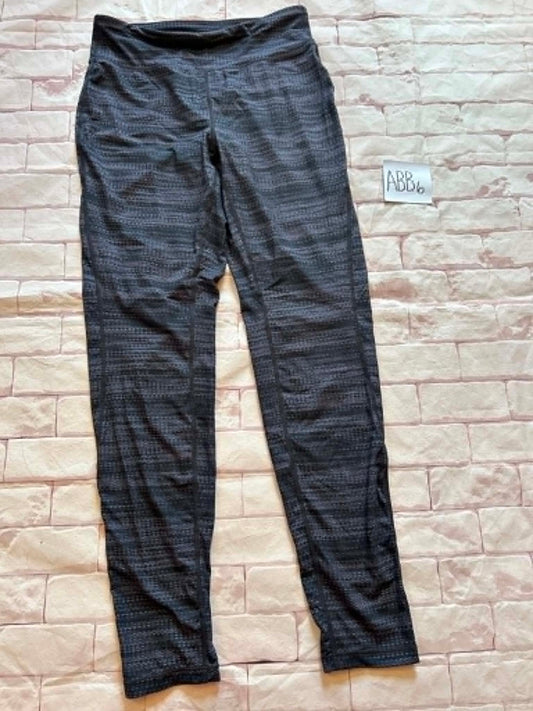 Ladies Bottoms Size M