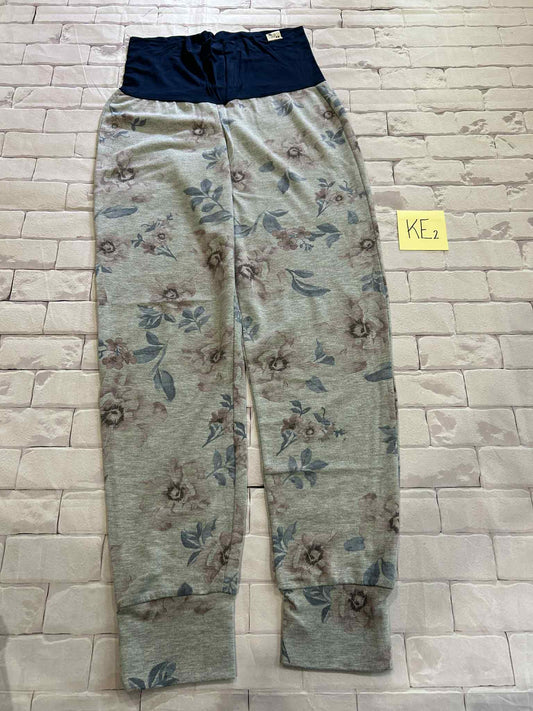 Ladies Bottoms Size M