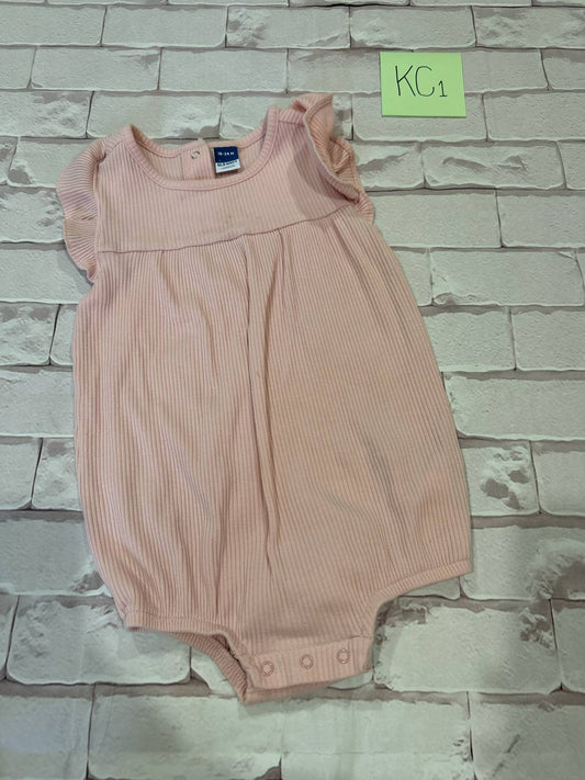 Girls Outfits Size 18-24m Play
